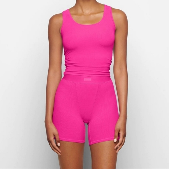 SKIMS Pants - SKIMS SOFT LOUNGE BOXER SHORTS RIBBED HOT PINK